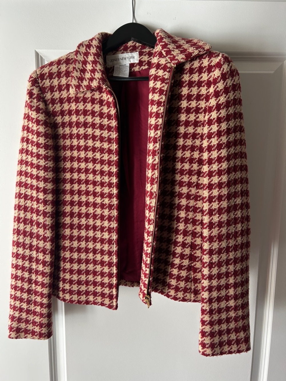 Vintage Great Condition! Jones New York Red & Cream Houndstooth Zip-Front Jacket